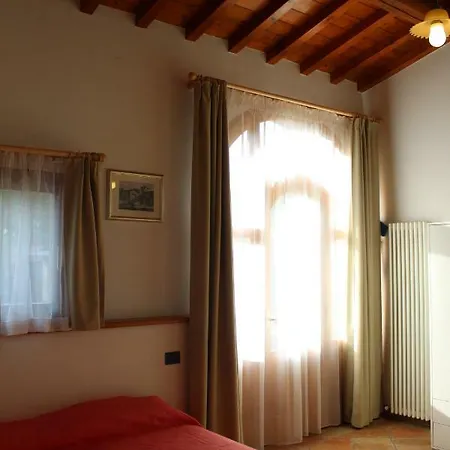 Casa Vacanze La Magnolia Daire *